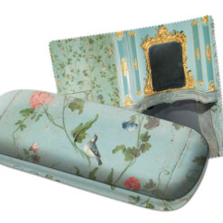 Brilleetui fra Bekking & Blitz med kunstmotiv med blomster.